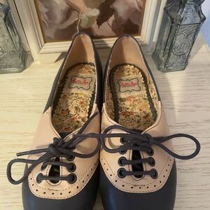 Bettie Page Black and Cream Oxford Flats